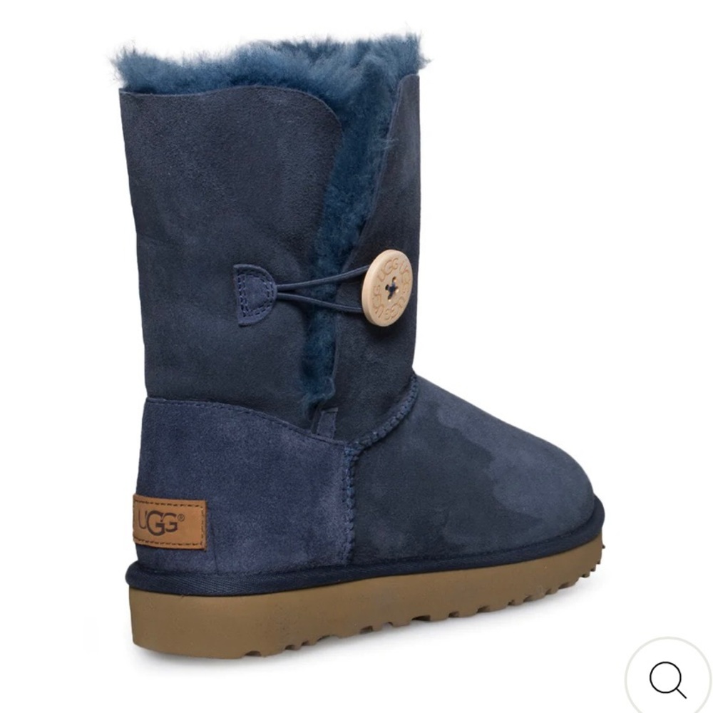 ugg • bailey button boot - Picture 3 of 10